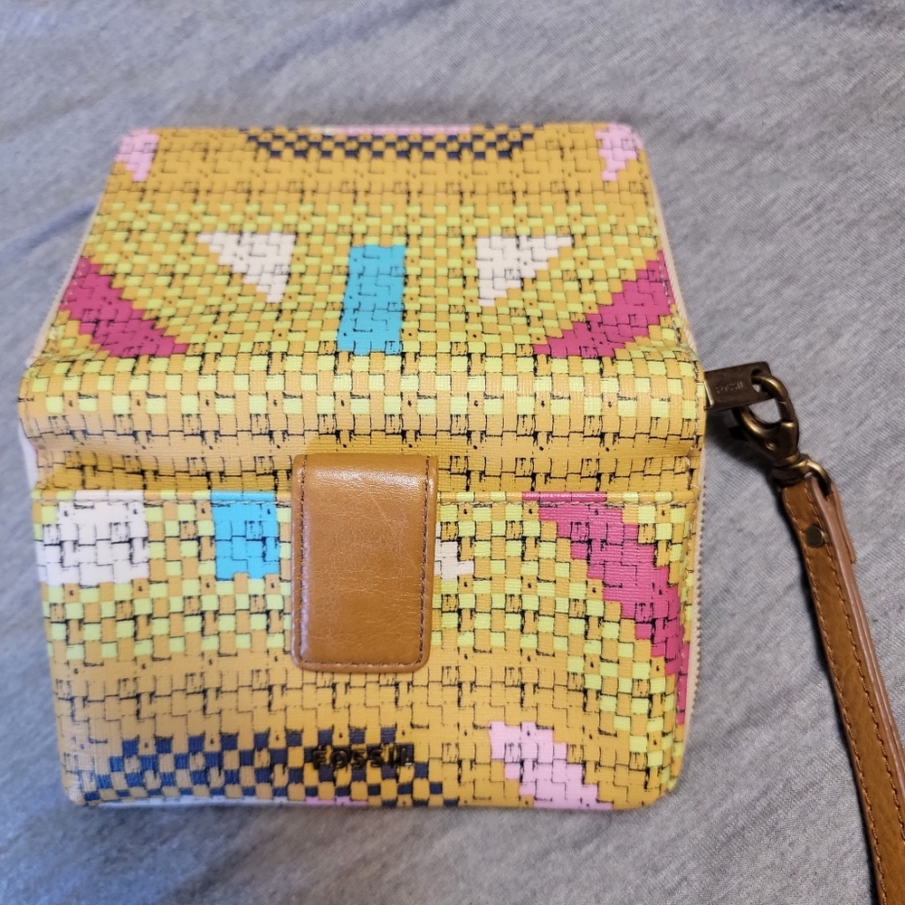 Fossil Zipper Wallet